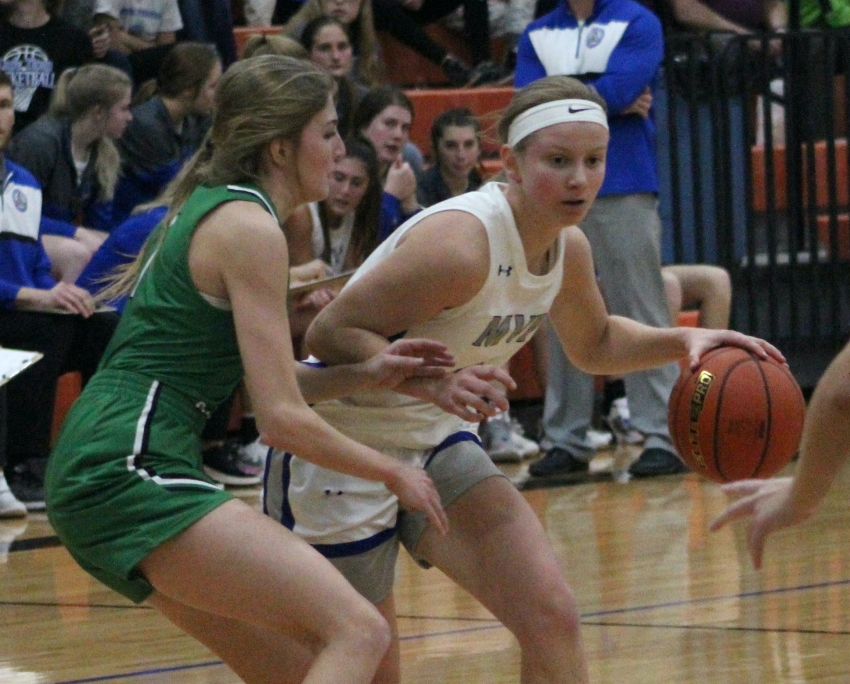 High school basketball roundup - Mount Vernon/Plankinton's Emilee Fox nets 28 points in season-opening victory